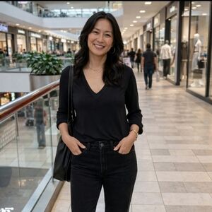 Monrow Black Long Sleeve Blouse Top‎ Size Medium